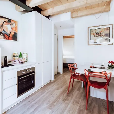 Mine House Nocleg ze śniadaniem 3*